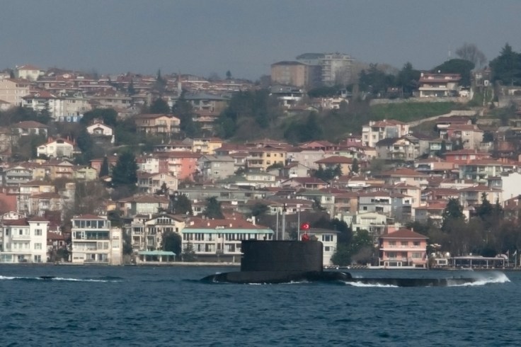 A Turkish 209 Type 1200 class submarine heading to Black Sea.