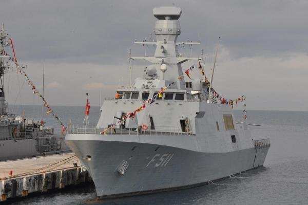 askeri-gemiler-kusadasinda-DHA-58c5e8707113926f0ae3ffeac8c098c4-3-t