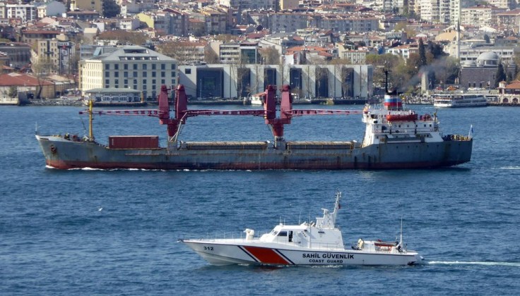 Russian auxiliary cargo ship Divitsa-50 going to Syria. Photo: Alper Böler.